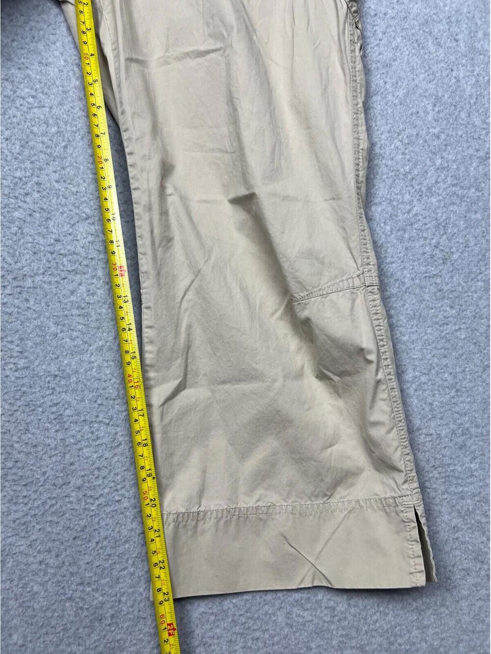 Columbia Capris Cargo Pants Womens 12 Lightweight Khaki Outdoor Sports Casual - Picture 3 of 13
